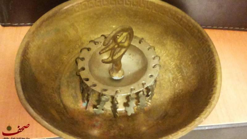 نماذج استخدام المصحف في غير القراءة التعَبُديّة